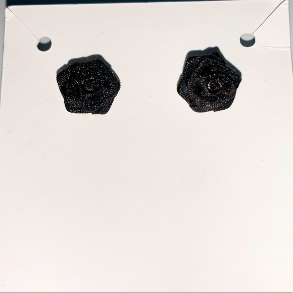 Black rose stud earrings